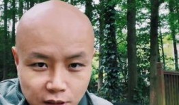 娱乐圈吃瓜导演有哪些人,揭秘吃瓜导演的传奇人生