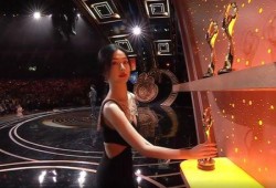 娱乐圈吃瓜王鹤棣虞书欣,娱乐圈的甜蜜瓜田，甜蜜蜜的瓜事揭秘